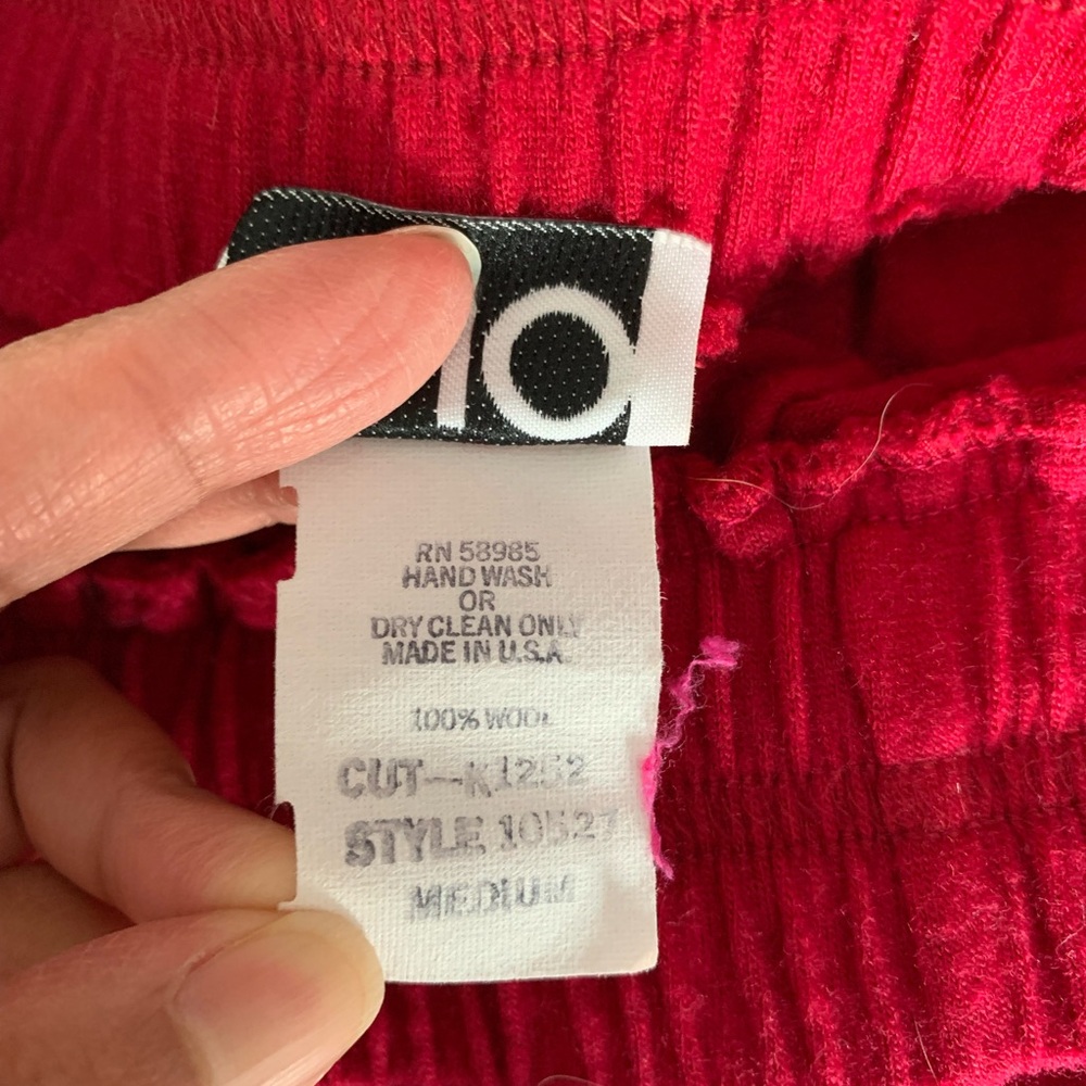 Red wool skirt size Small - Picture 4 of 6